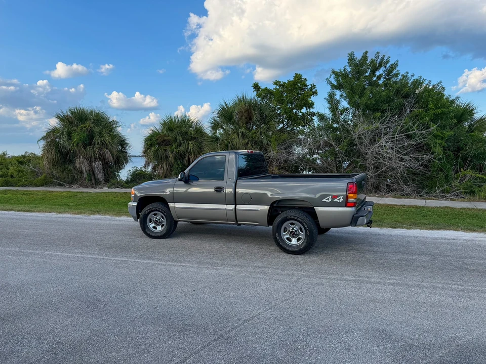 2000 GMC Sierra 2nd Gen - Image 16 of 31
