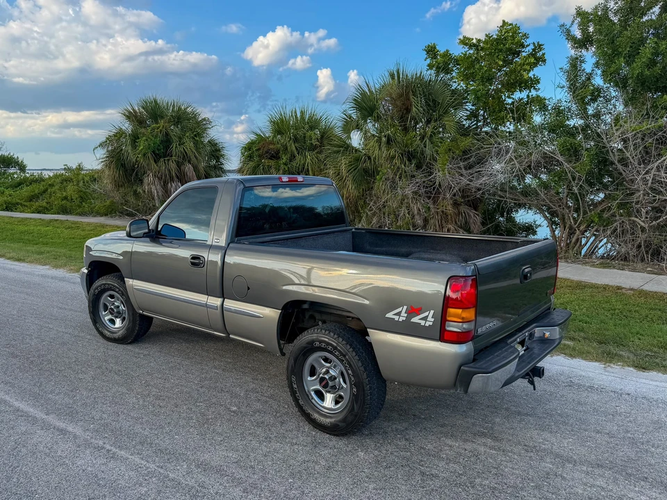 2000 GMC Sierra 2nd Gen - Image 13 of 31
