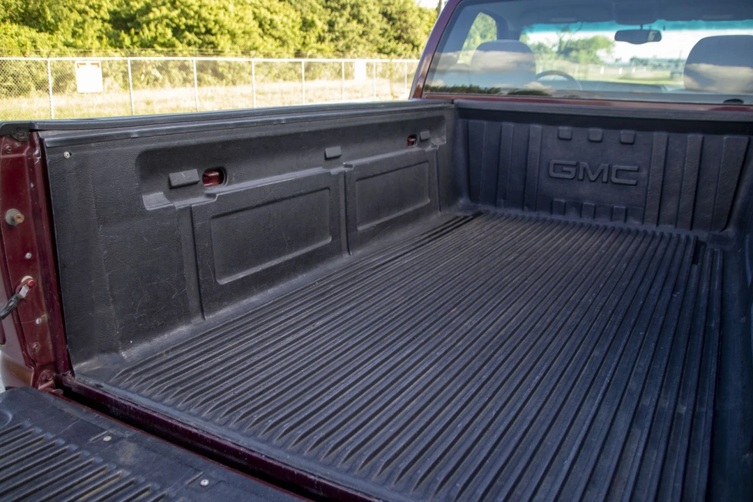 2000 GMC Sierra 2nd Gen - Image 31 of 31