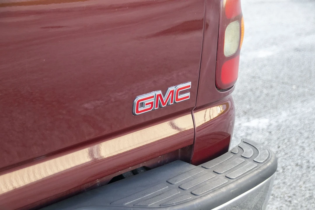 2000 GMC Sierra 2nd Gen - Image 28 of 31
