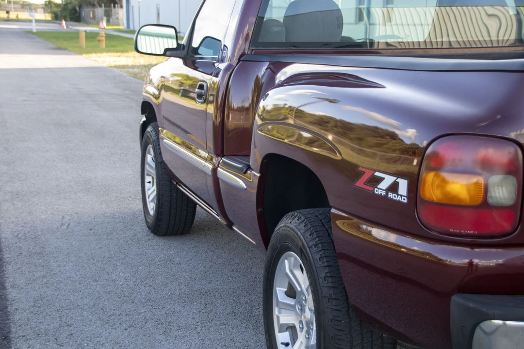 2000 GMC Sierra 2nd Gen - Image 26 of 31