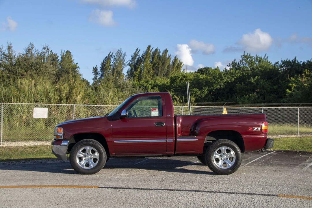 2000 GMC Sierra 2nd Gen - Image 17 of 31