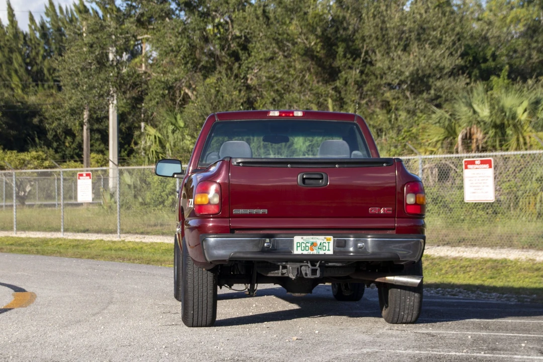 2000 GMC Sierra 2nd Gen - Image 21 of 31
