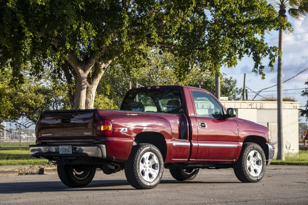 2000 GMC Sierra 2nd Gen - Image 23 of 31