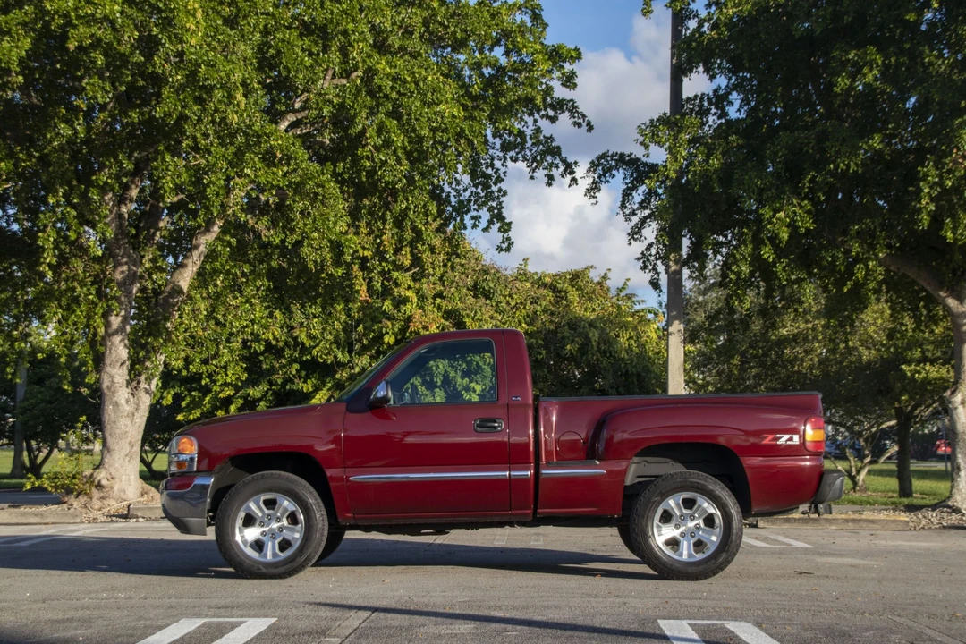2000 GMC Sierra 2nd Gen - Image 16 of 31