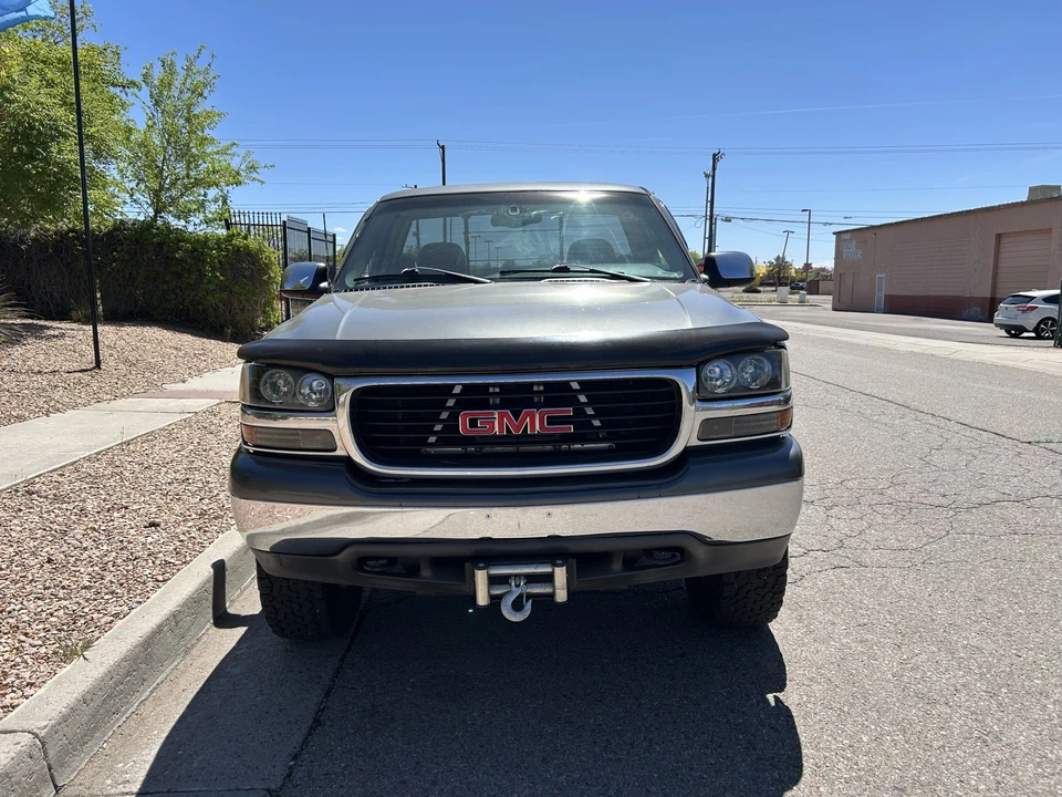 2000 GMC Sierra 2nd Gen - Image 2 of 31