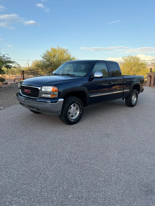 2000 GMC Sierra 2nd Gen - Image 4 of 31