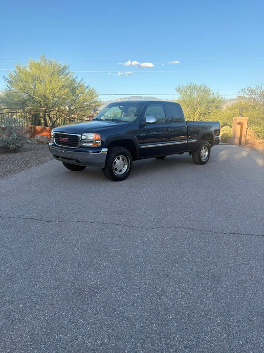 2000 GMC Sierra 2nd Gen - Image 3 of 31