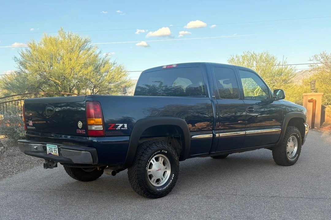 2000 GMC Sierra 2nd Gen - Image 13 of 31