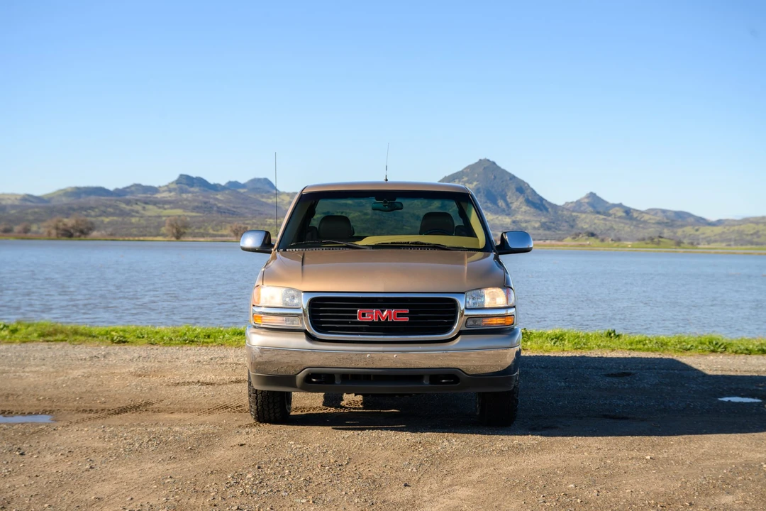 2000 GMC Sierra 2nd Gen - Image 4 of 31