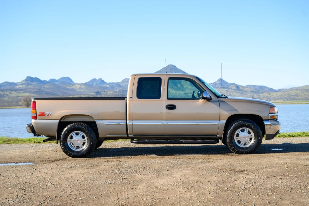 2000 GMC Sierra 2nd Gen - Image 18 of 31