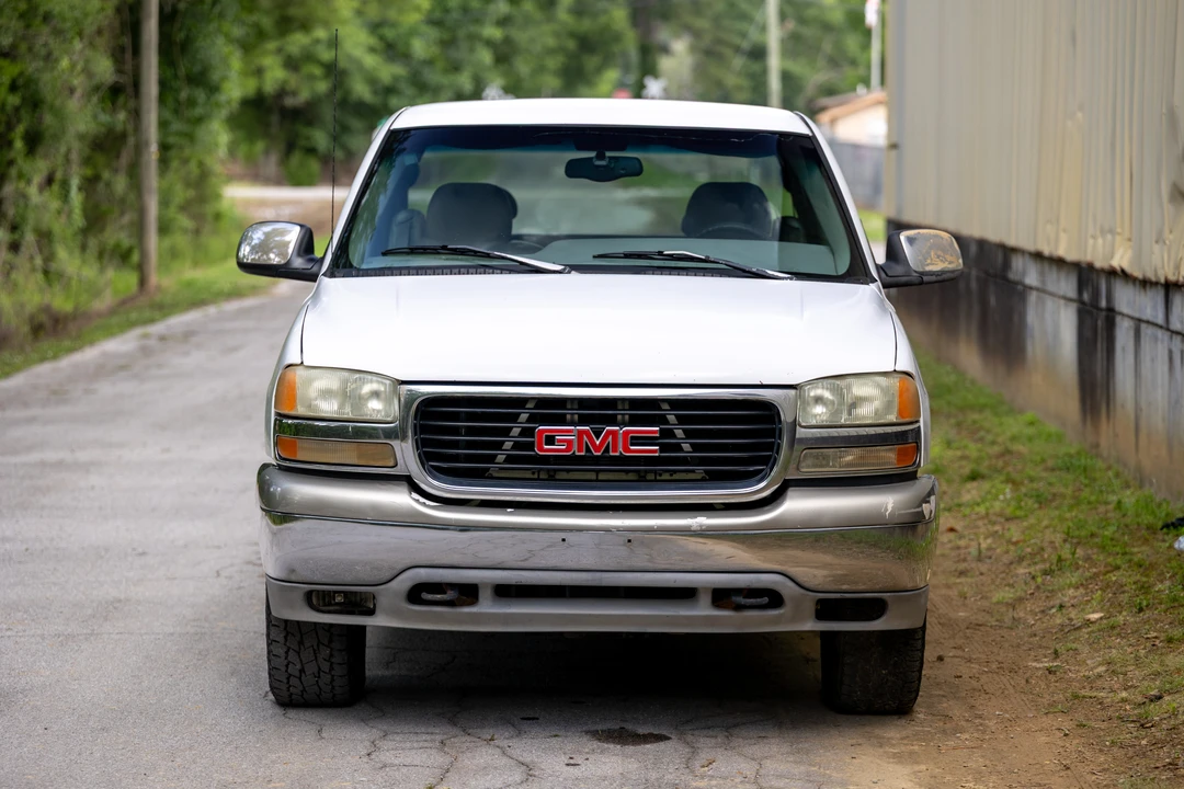 2000 GMC Sierra 1st Gen - Image 9 of 31
