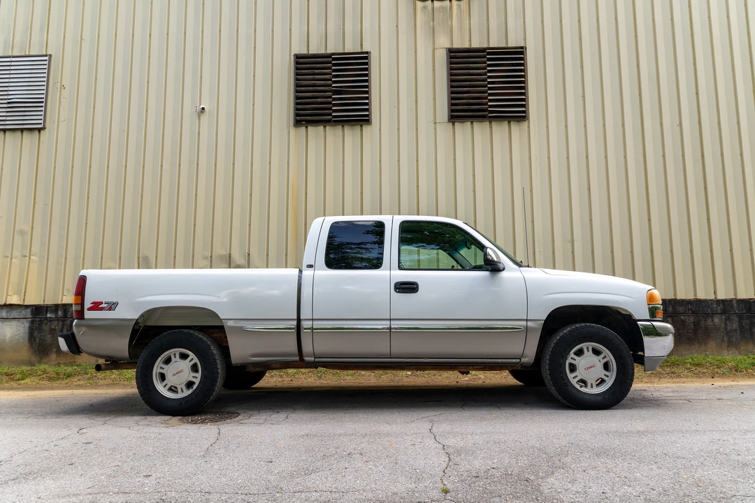 2000 GMC Sierra 1st Gen - Image 11 of 31