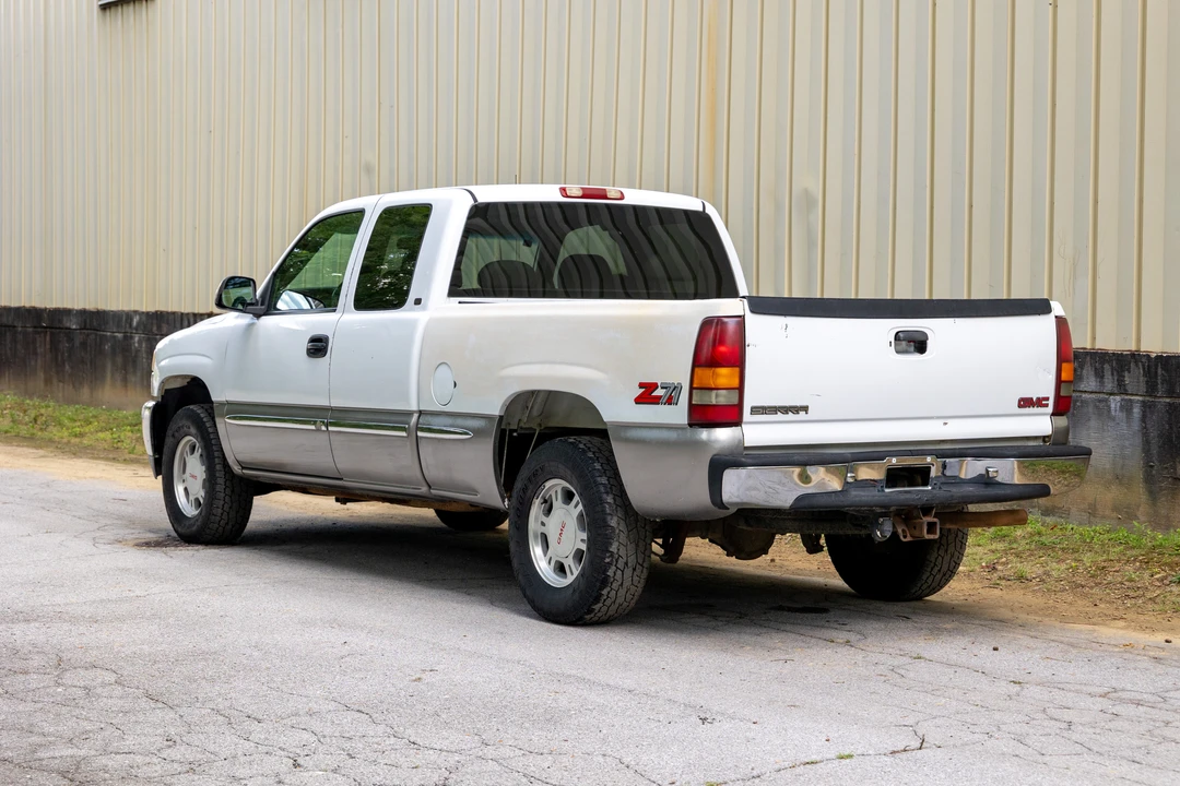 2000 GMC Sierra 1st Gen - Image 5 of 31
