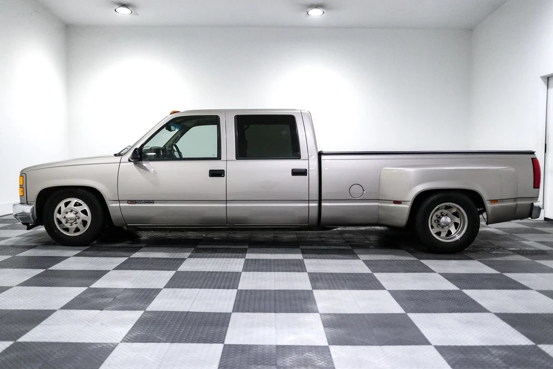 2000 GMC Sierra 1st Gen - Image 3 of 30