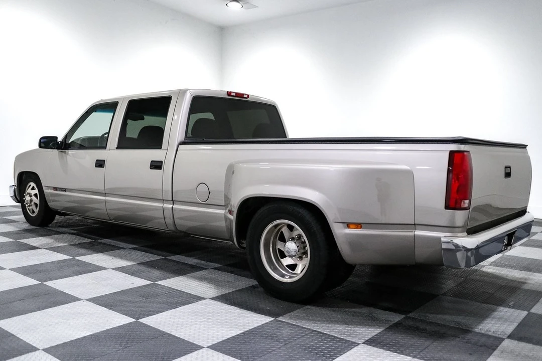 2000 GMC Sierra 1st Gen - Image 4 of 30