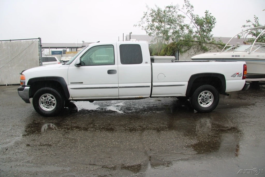 2000 GMC Sierra 1st Gen - Image 3 of 21