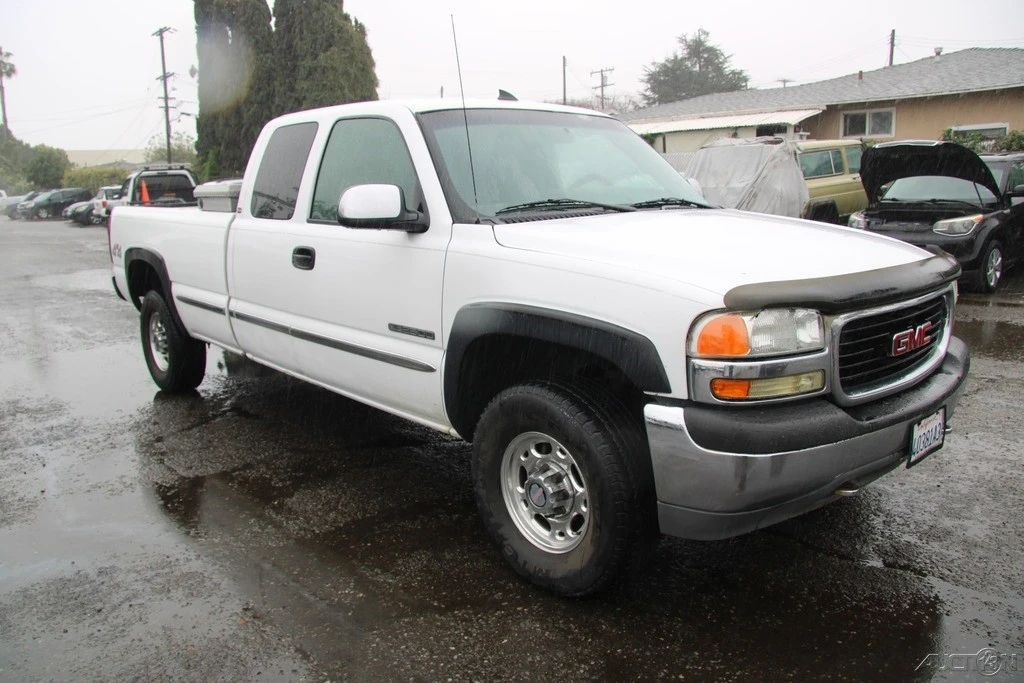 2000 GMC Sierra 1st Gen - Image 8 of 21