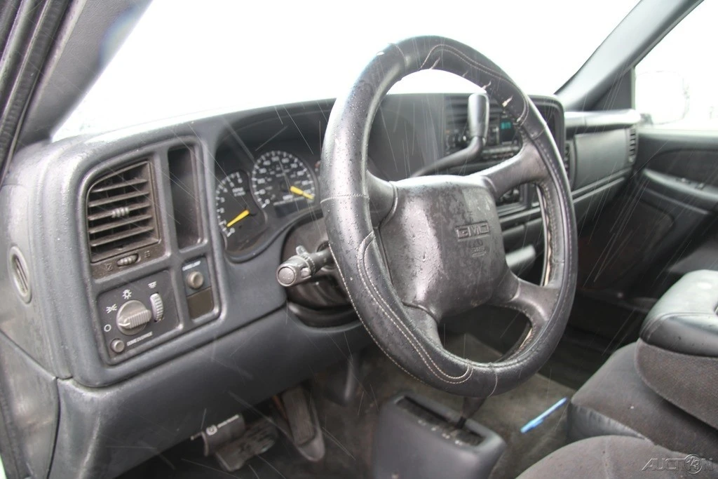 2000 GMC Sierra 1st Gen - Image 13 of 21