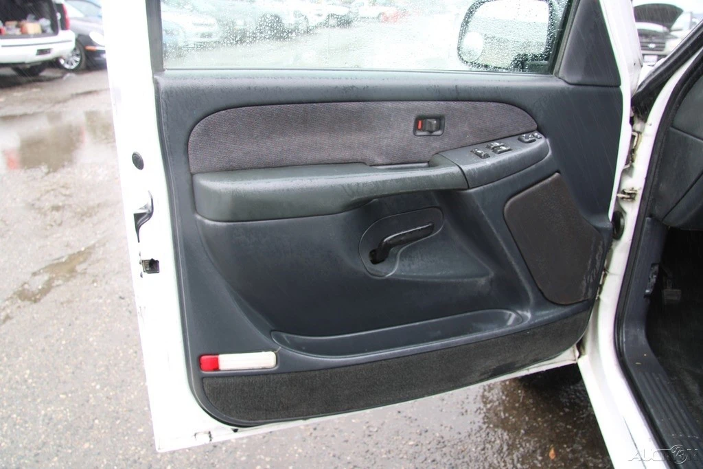 2000 GMC Sierra 1st Gen - Image 11 of 21