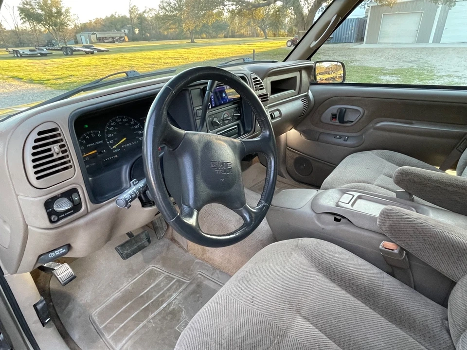 2000 GMC Sierra 1st Gen - Image 16 of 21