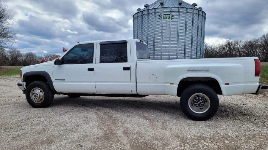 2000 GMC Sierra Heavy Duty 2nd Gen - Image 2 of 8