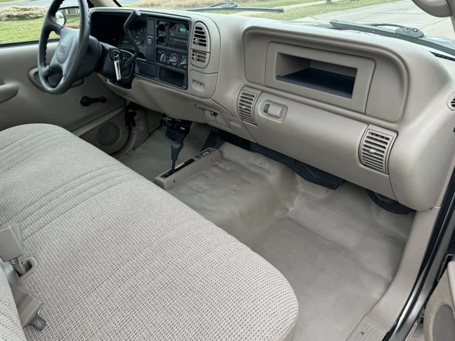 2000 GMC Sierra Heavy Duty 2nd Gen - Image 6 of 8