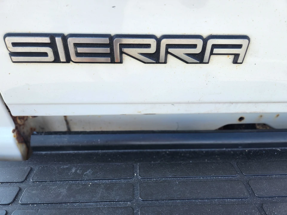 2000 GMC Sierra Heavy Duty 2nd Gen - Image 17 of 26