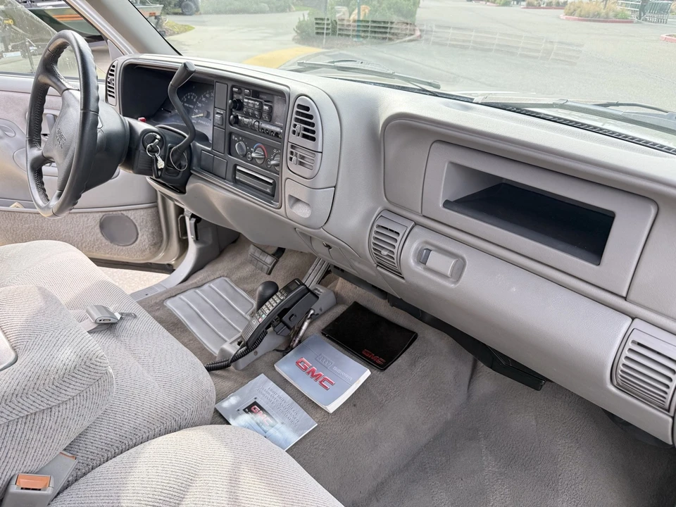 2000 GMC Sierra 1st Gen - Image 12 of 20