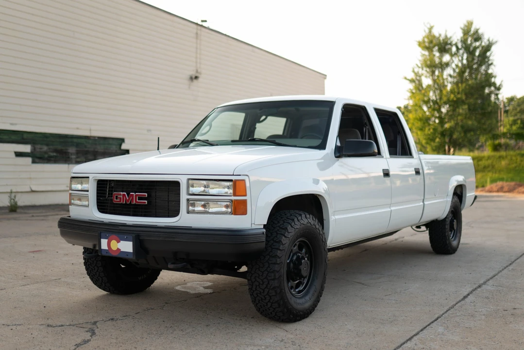 2000 GMC Sierra 1st Gen - Image 3 of 31