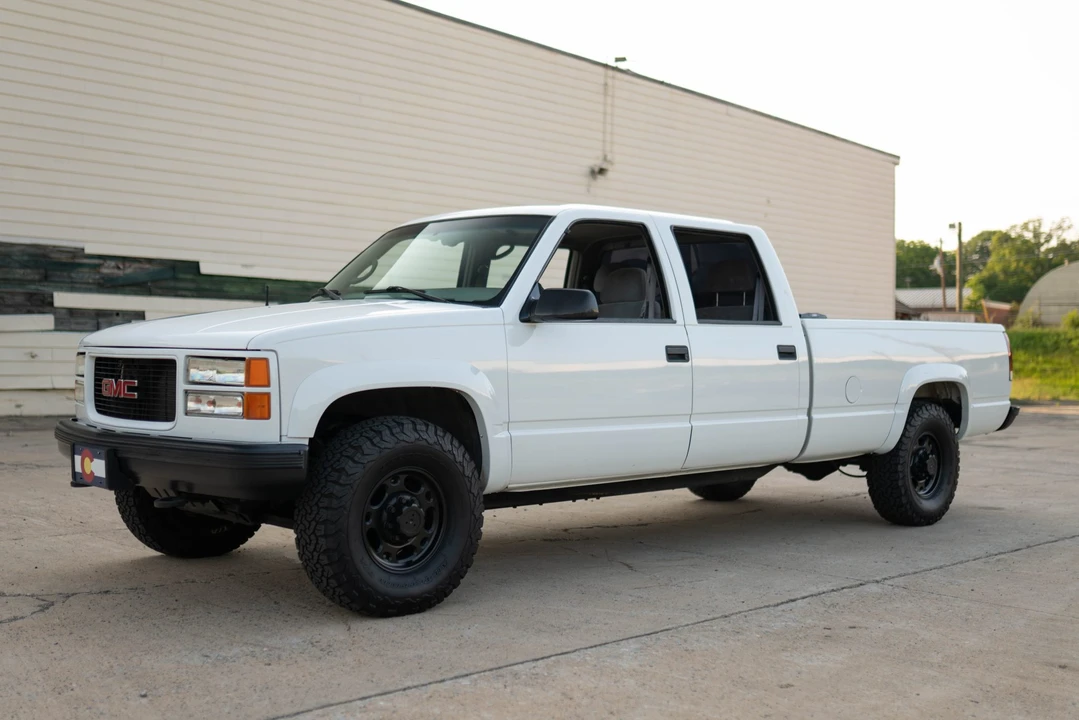 2000 GMC Sierra 1st Gen - Image 4 of 31