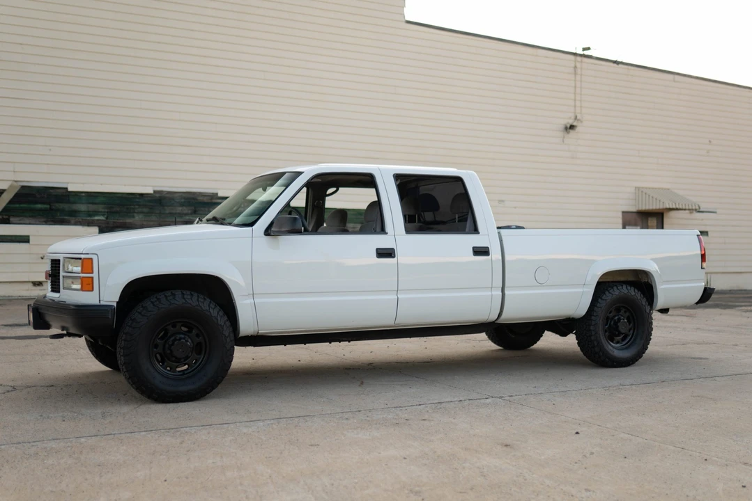 2000 GMC Sierra 1st Gen - Image 5 of 31