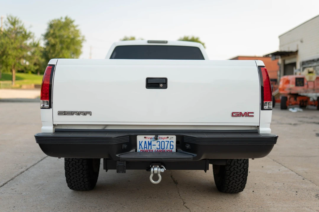 2000 GMC Sierra 1st Gen - Image 9 of 31