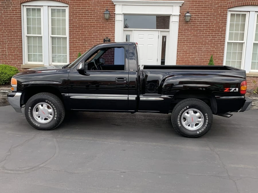 2000 GMC Sierra 2nd Gen - Image 2 of 8
