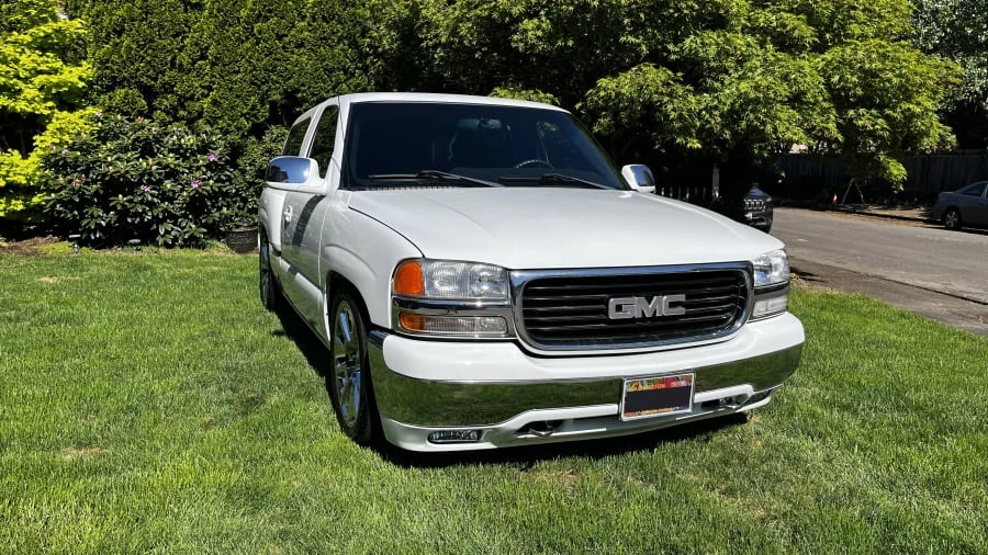 2000 GMC Sierra 2nd Gen - Image 3 of 10