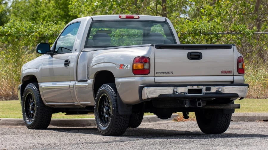 2000 GMC Sierra 2nd Gen - Image 19 of 22