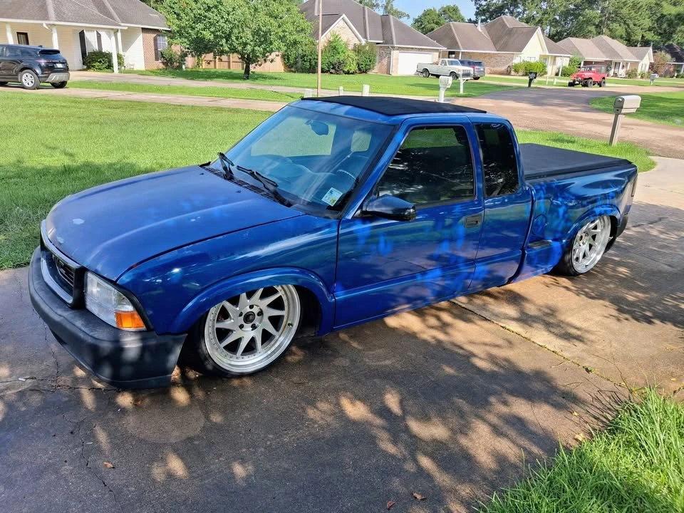 2000 GMC S-15/Sonoma - Image 2 of 10