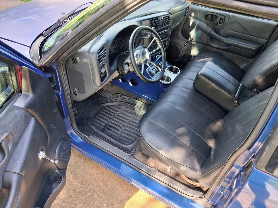 2000 GMC S-15/Sonoma - Image 5 of 10