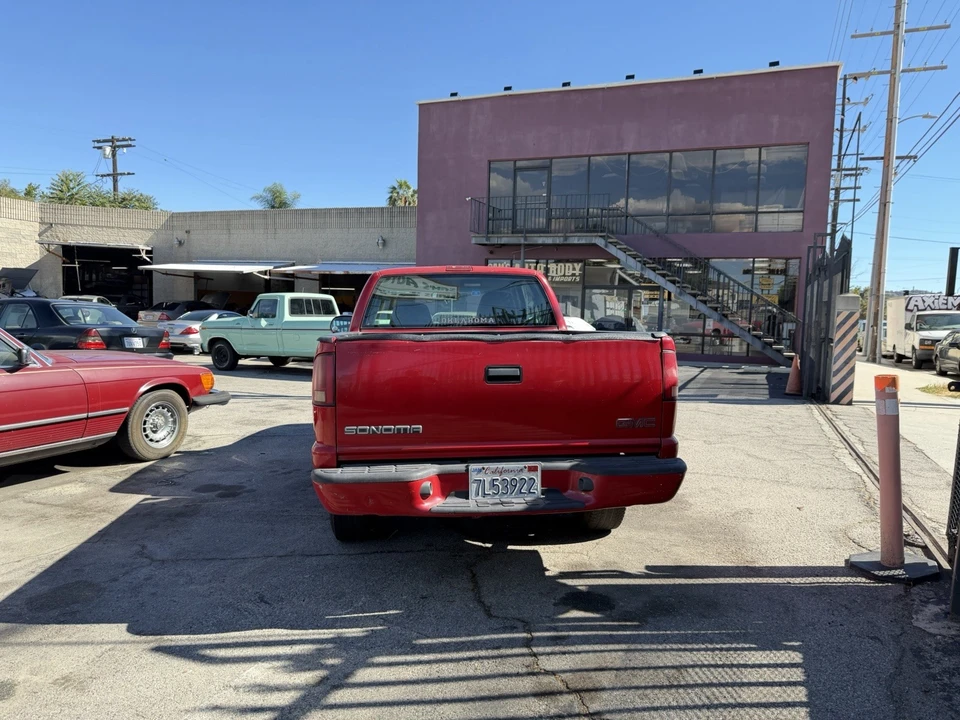 2000 GMC S-15/Sonoma - Image 5 of 13