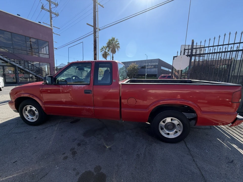 2000 GMC S-15/Sonoma - Image 12 of 13