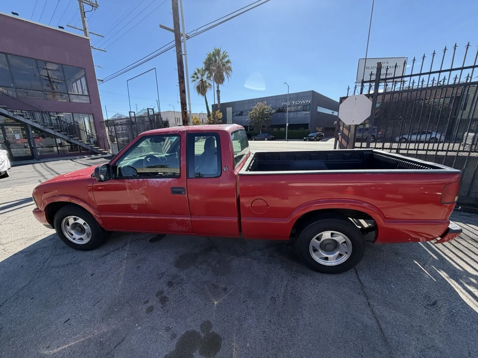 2000 GMC S-15/Sonoma - Image 11 of 13