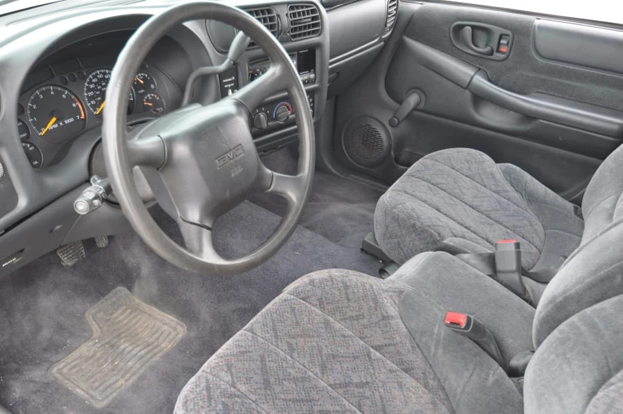 2000 GMC S-15/Sonoma - Image 4 of 12