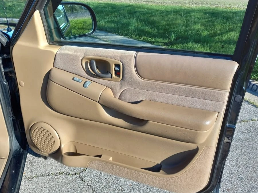 2000 GMC S-15/Sonoma - Image 12 of 16