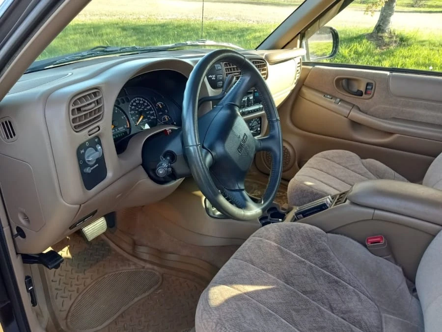2000 GMC S-15/Sonoma - Image 10 of 16