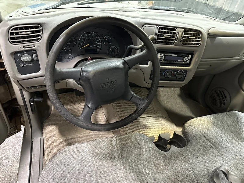 2000 GMC S-15/Sonoma - Image 8 of 12