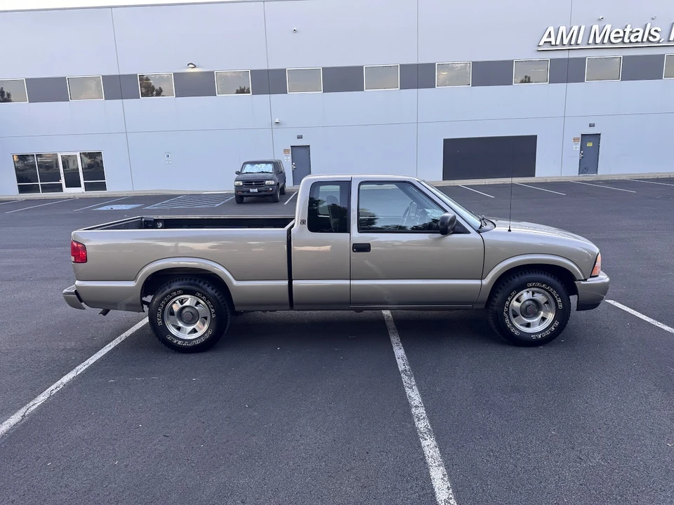 2000 GMC S-15/Sonoma - Image 4 of 31