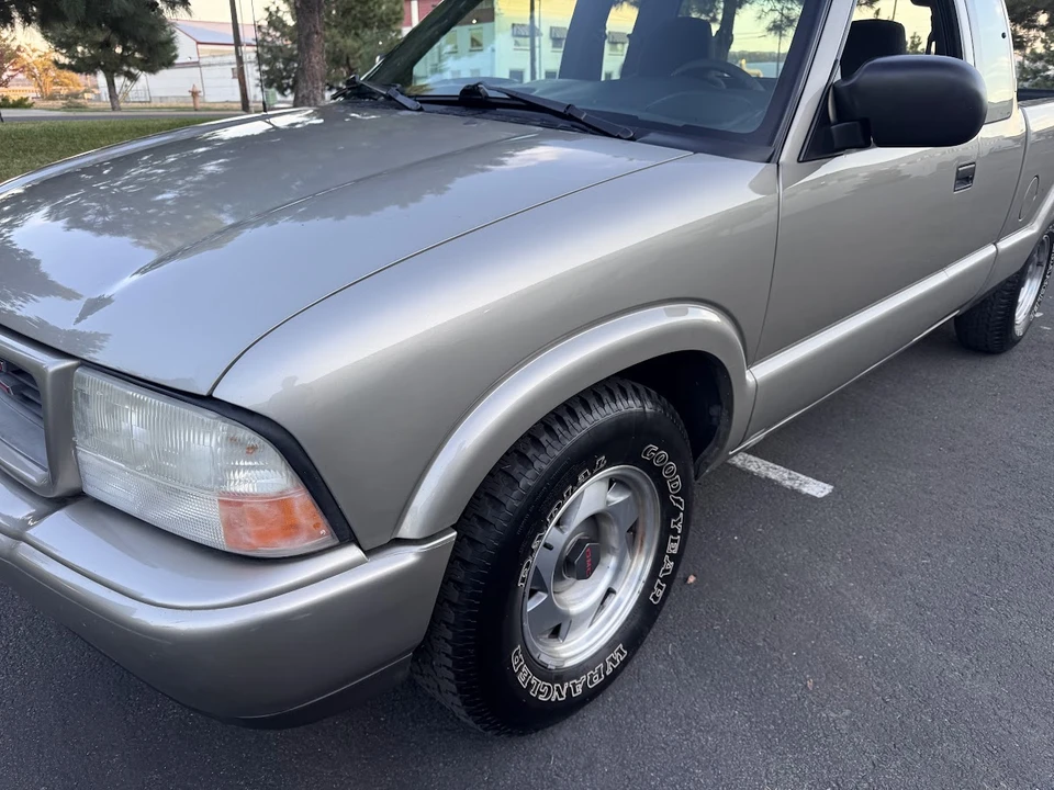 2000 GMC S-15/Sonoma - Image 12 of 31