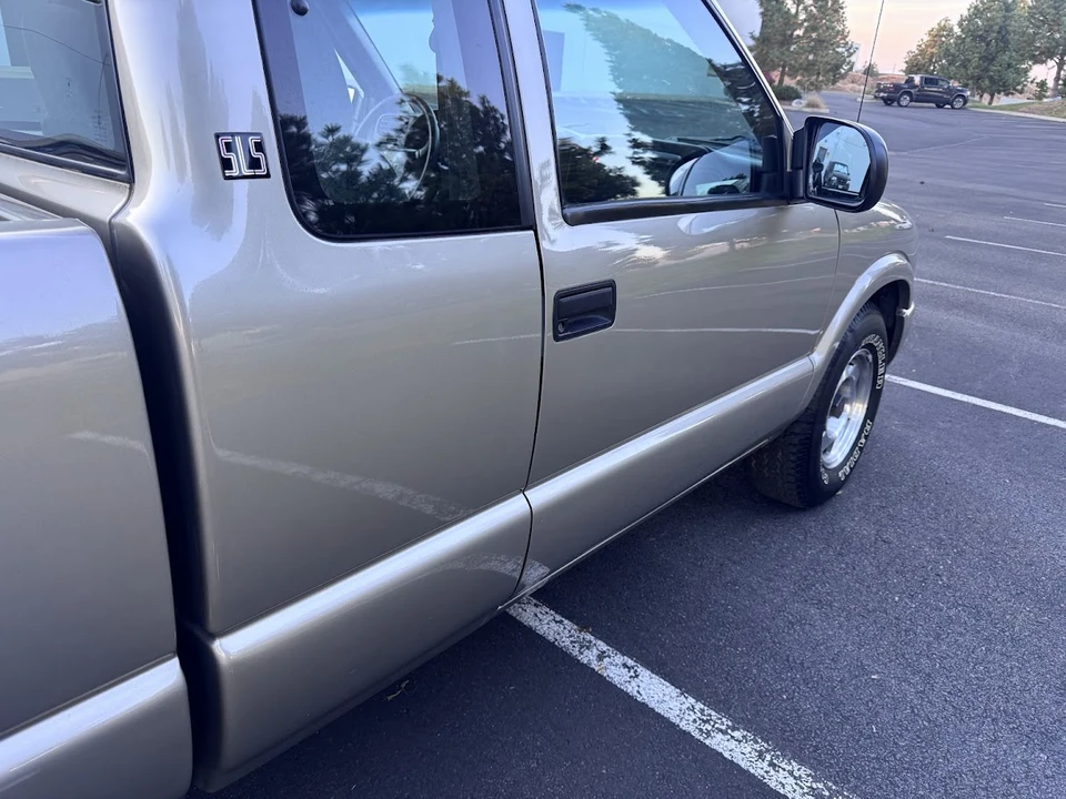 2000 GMC S-15/Sonoma - Image 28 of 31