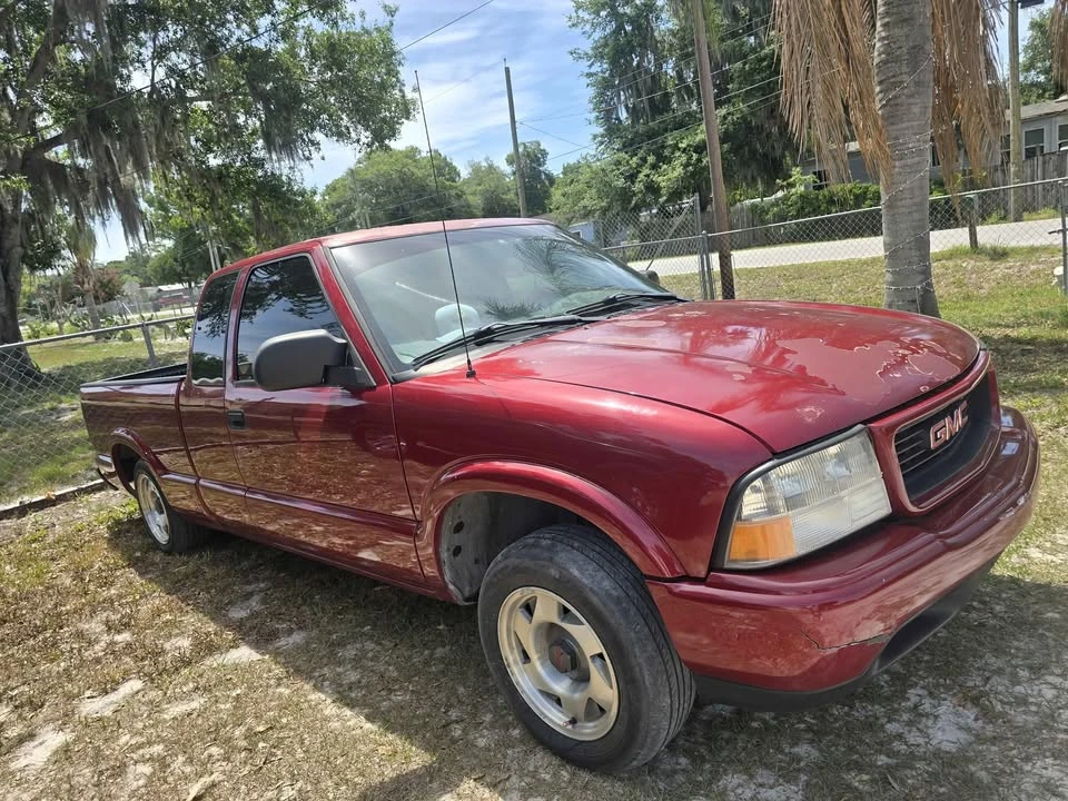 2000 GMC S-15/Sonoma - Image 2 of 6