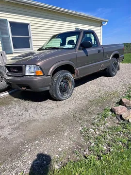 2000 GMC Sonoma SLS Pickup 2D 6 ft